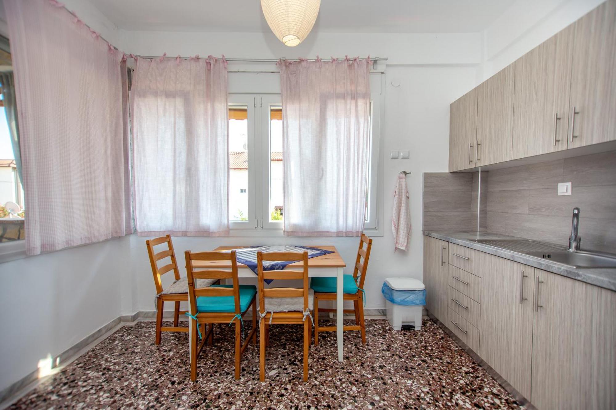 T H E Berlin Studios And Suites Vrasná 외부 사진